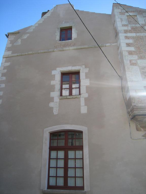 Le Logis Des Tourelles Beaupréau-en-Mauges Exterior photo